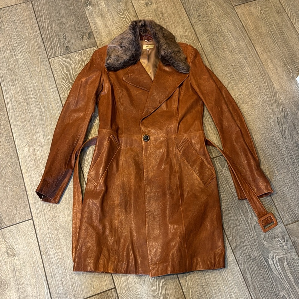 June Leather Coat with detachable fur collar - Size S - Picture 5 of 9